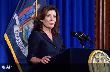 NY Gov. Called Upon to Speed Up Casino Licensing Process to Help MTA