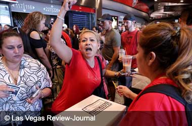 Las Vegas Hospitality Workers Vote to Strike