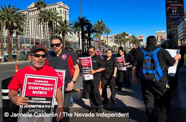 Culinary Workers Local 226 picketing outside Paris Las Vegas