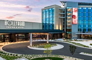 Hollywood Casino Aurora Opens $360M Resort Near Chicago